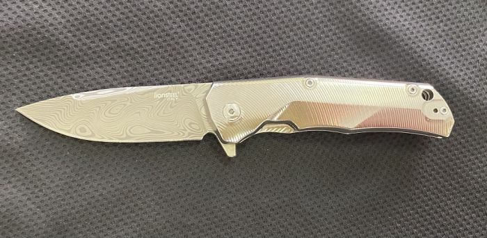 Нож складной T.R.E. BL - Three Rapid Exchange (IKBS® Flipper), Blue Titanium Handles, Damasteel® AB "Thor™" Pattern