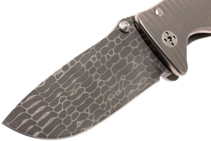 Нож складной LionSteel SR2DL G Mini, сталь клинка дамасская сталь Chad Nichols Damascus "Lizard" Pattern, рукоять титан по технологии Solid®, серый