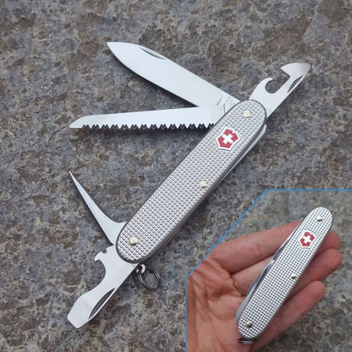 Нож перочинный Victorinox Farmer, сталь X55CrMo14, рукоять алюминиевый сплав Alox, серый